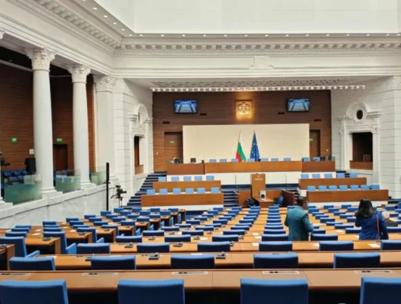 1200_parlament-zala САМО В SIK.BG! БОМБА В ДЪРЖАВАТА: ТАЙНИЯТ ПРАВИЛНИК ЗА АНТИКОРУПЦИОННИЯ МАСТОДОНТ ЛЪСНА – ГОТВЯТ ЧИСТКИ И ЧАДЪР ЗА ВЛАСТТА!