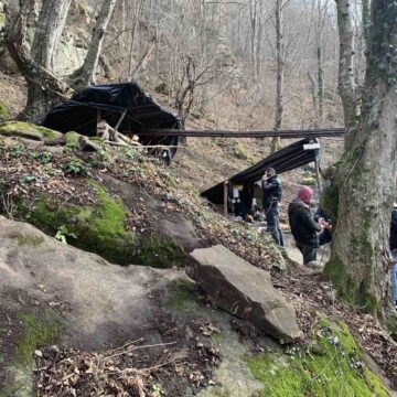 МАФИЯТА НА МЪРТВИТЕ: Уникални тракийски съкровища стават кеш през тайните пътища на МВР и митниците!