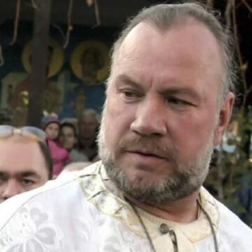 СЕНЗАЦИОННО РАЗКРИТИЕ! Зад олтара на отец БОЯН Саръев: Секретните досиета, милионите в кеш и кървавите изповеди, които мъртвецът отнесе в гроба