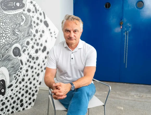 захари_карабашлиев САМО В SIK.BG! ПАРИ, ВЛАСТ И КНИГИ: Скритата схема зад „шедьоврите“ – сам си поръчва, сам си издава, сам се награждава!