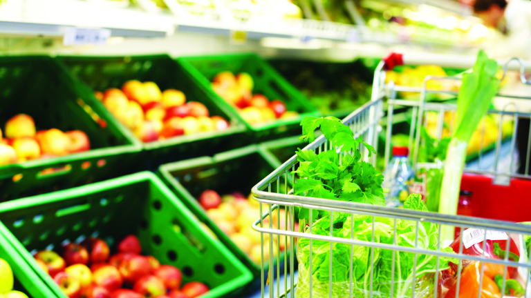 Cart with products Скандал в свободния канал! Планът за унищожение на родното производство: 10 000 фермери стават жертва на чиновническо безумие в страната на високата инфлация
