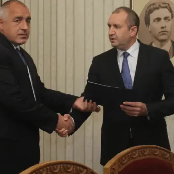 Борисов искаше България да бъде лоялна. Радев проверява дали тя може да бъде и несъгласна