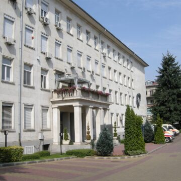 Alexandrovska_Hospital КРЪВ И ИЛЮЗИИ НА БАЛКАНИТЕ: Смъртоносният „детокс“ на гръцката звезда Мазонакис разкрива мрежа от фалшиви лекари и смърт в кабинетите! Има ли българска следа в зловещата схема?