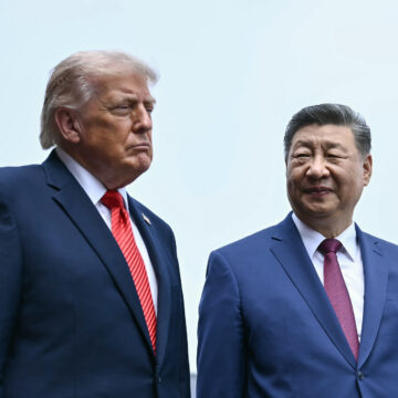AI Safety US China What to Know ТАЙНИЯТ ПАКТ В БЕЛИЯ ДОМ: Тръмп и Си си стиснаха ръцете за контрол над изкуствения интелект и сигурността зад маската на „панда мира“