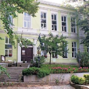 Скандал в подбалкана: Община Копривщица харчи милиони за европроект без подписани законови книжа!